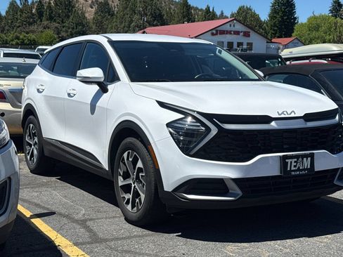 Certified 2025 Kia Sportage EX FWD image 2