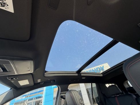 New 2026 Chevrolet Traverse RS w/ LPO, Floor Liner Package image 34