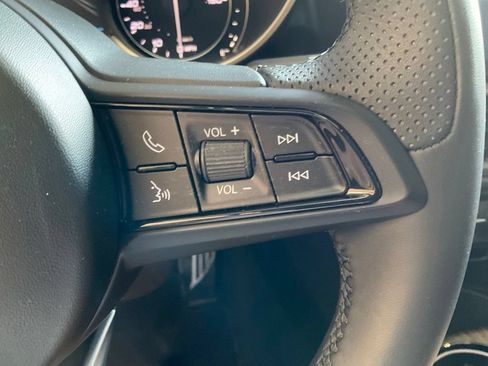 Used 2022 Alfa Romeo Giulia Ti w/ Active Assist Plus Package AWD/4WD image 13