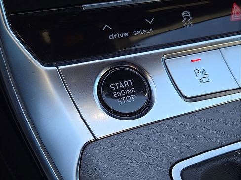 Used 2024 Audi A6 Premium Plus image 30