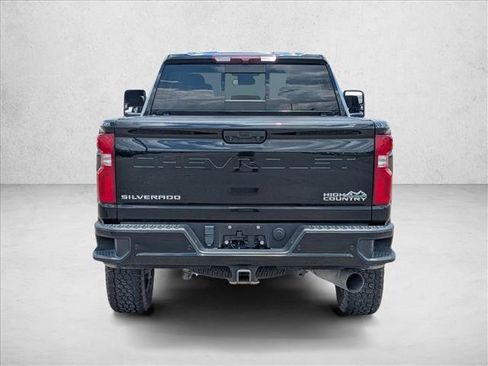 Used 2024 Chevrolet Silverado 2500 High Country AWD/4WD image 6