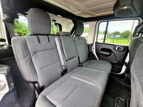 Used 2025 Jeep Wrangler Unlimited Sport S 4xe w/ Convenience Group AWD/4WD image 50