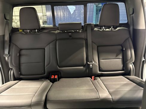 Used 2026 Chevrolet Silverado 1500 LT w/ Leather Package image 28