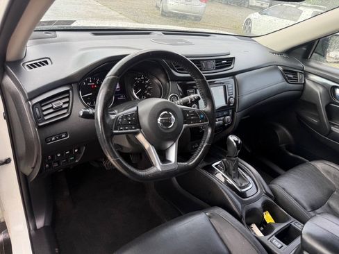 Used 2018 Nissan Rogue SL w/ Premium Package AWD/4WD image 19