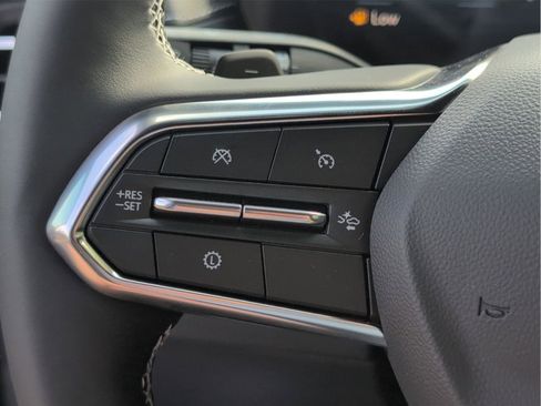 New 2026 Chevrolet Traverse LT w/ Driver Confidence Package FWD image 17