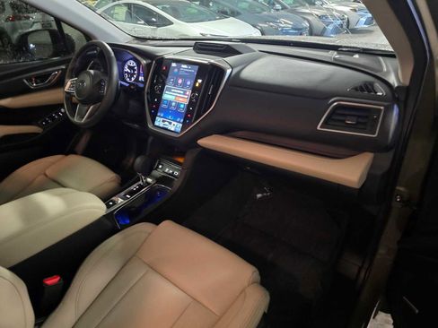 Used 2024 Subaru Ascent Limited w/ Technology Package image 12