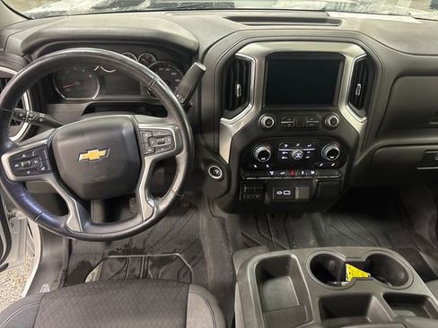 Used 2022 Chevrolet Silverado 2500 LT w/ Convenience Package image 14