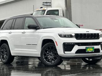 New 2026 Jeep Grand Cherokee Summit video 2