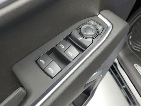 Used 2022 Chevrolet Silverado 1500 LT w/ Z71 Off-Road Package image 20