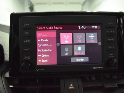 Used 2022 Toyota RAV4 LE AWD/4WD image 19