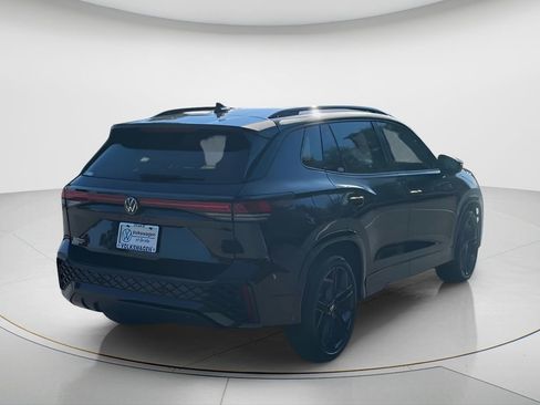 New 2026 Volkswagen Tiguan SE R-Line image 8