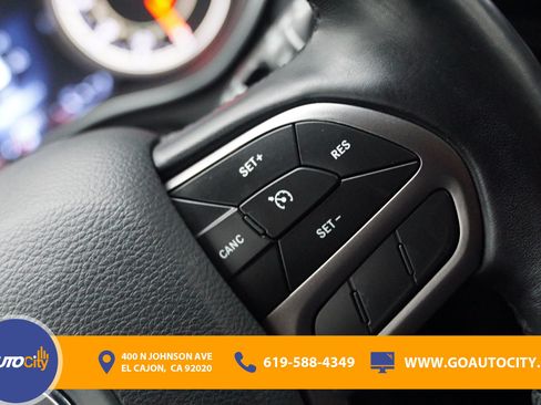 Used 2019 Jeep Cherokee Limited AWD/4WD image 21