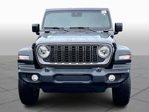 Used 2024 Jeep Wrangler Sport S image 4