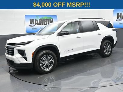 New 2027 Chevrolet Traverse LT w/ LPO, Floor Liner Package