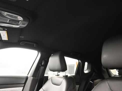 New 2026 Jeep Compass Latitude image 23