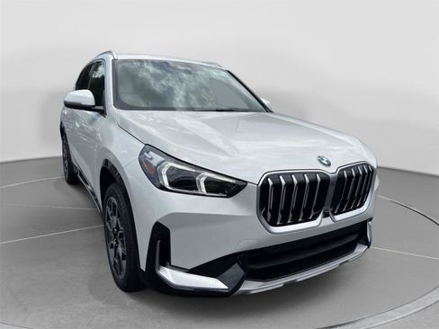 New 2026 BMW X1 xDrive28i w/ Technology Package AWD/4WD image 3