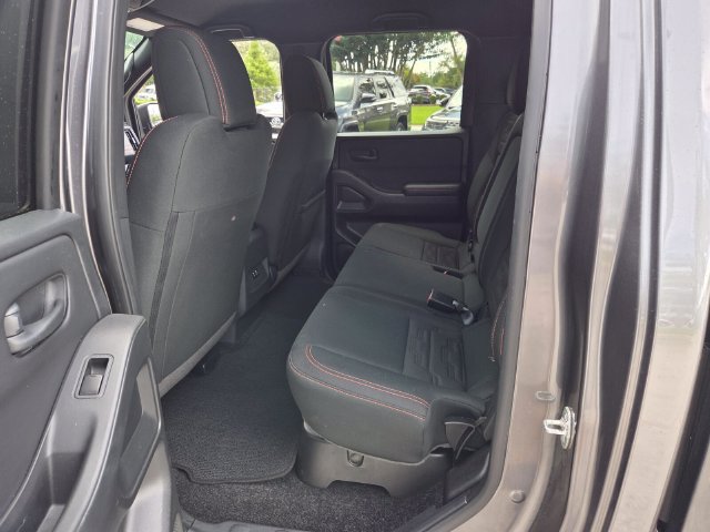 Used 2026 Nissan Frontier PRO-4X AWD/4WD image 12