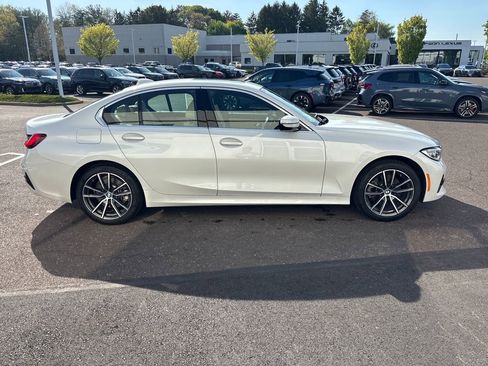 Used 2020 BMW 330i xDrive Sedan w/ Convenience Package AWD/4WD image 7