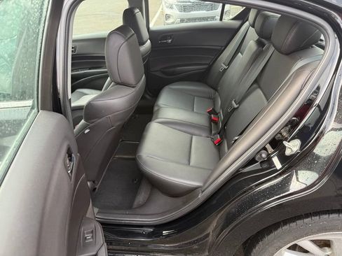 Used 2016 Acura ILX FWD image 10