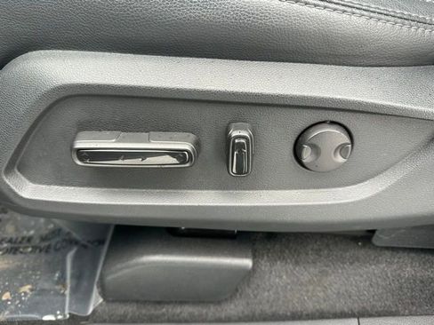 Certified 2024 Honda Pilot Touring image 29