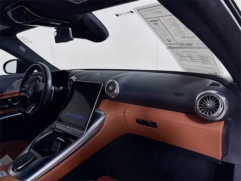 Used 2022 Mercedes-Benz SL 63 AMG SL 63 AMG image 29