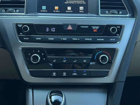 Used 2017 Hyundai Sonata SE FWD image 29