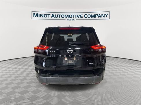 Used 2024 Nissan Rogue S AWD/4WD image 7