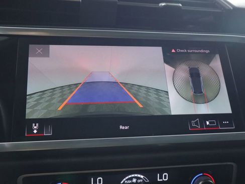 Used 2023 Audi Q3 2.0T Premium Plus image 16