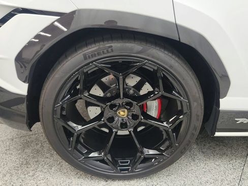 Used 2023 Lamborghini Urus Performante AWD/4WD image 31