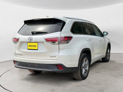 Used 2015 Toyota Highlander Limited w/ Driver Technology Package image 5