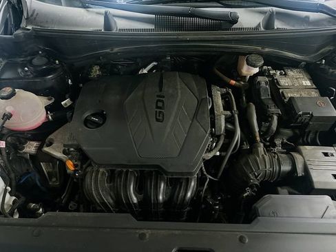 Used 2024 Kia Sportage EX FWD image 33