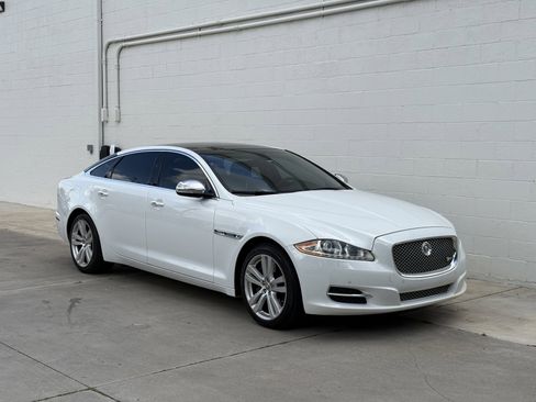 Used 2012 Jaguar XJ L RWD image 2