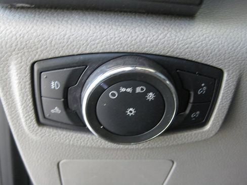 Used 2016 Ford F150 XLT RWD image 15