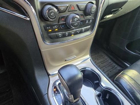 Used 2016 Jeep Grand Cherokee Limited 75th Anniversary AWD/4WD image 17