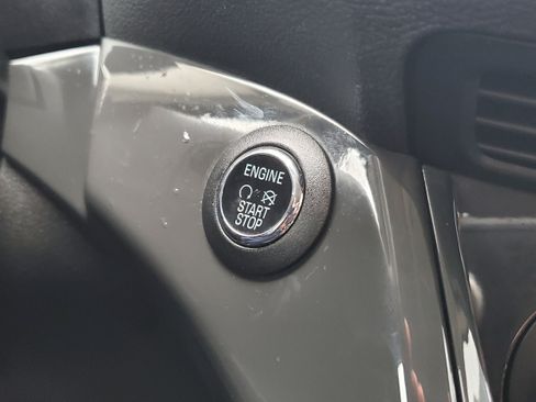 Used 2016 Ford Escape Titanium AWD/4WD image 25