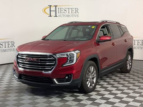 Used 2023 GMC Terrain SLT w/ Infotainment Package II FWD image 4