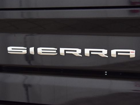 Used 2024 GMC Sierra 2500 AT4 w/ AT4 Premium Plus Package AWD/4WD image 27