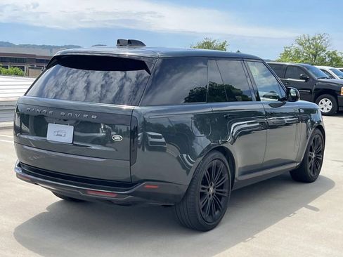 Used 2023 Land Rover Range Rover SE AWD/4WD image 5