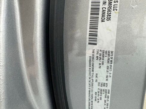 Used 2021 Chrysler Pacifica Touring-L w/ Uconnect Theater Family Group AWD/4WD image 9