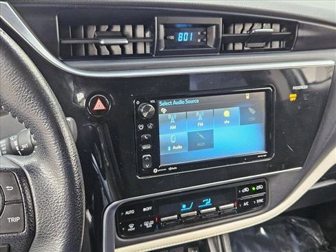 Used 2018 Toyota Corolla iM image 14