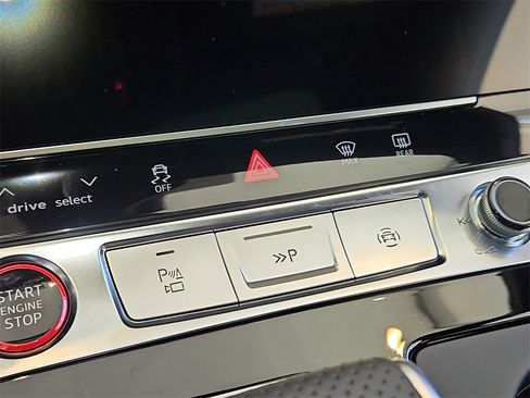 New 2026 Audi RS 6 performance image 10