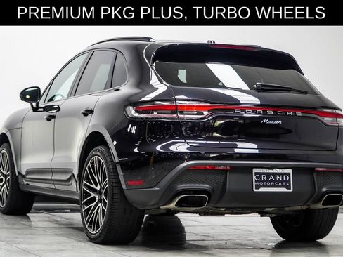 Used 2022 Porsche Macan AWD/4WD image 11