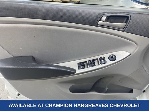 Used 2016 Hyundai Accent SE FWD image 30