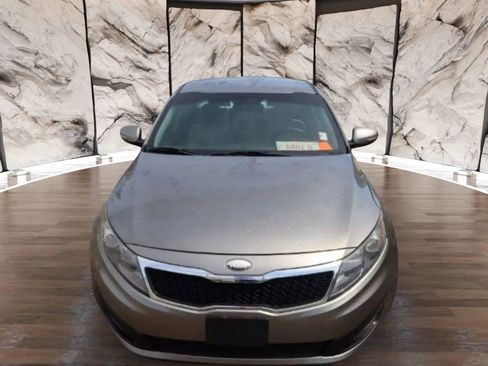 Used 2013 Kia Optima LX image 2