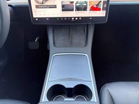 Used 2023 Tesla Model Y Long Range AWD/4WD image 11