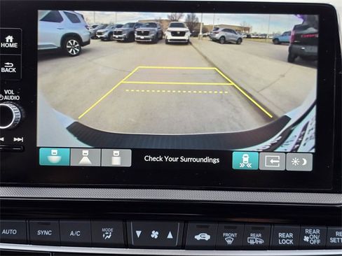 Used 2025 Honda Odyssey Elite image 14