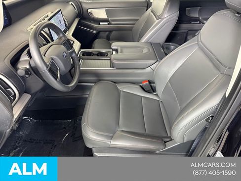 Used 2025 Ford Expedition Max Active AWD/4WD image 12