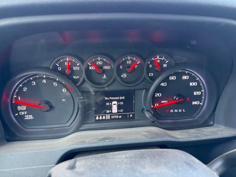 Used 2025 Chevrolet Silverado 1500 Custom Trail Boss AWD/4WD image 10
