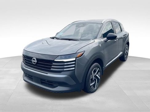 Certified 2026 Nissan Kicks SV FWD image 4