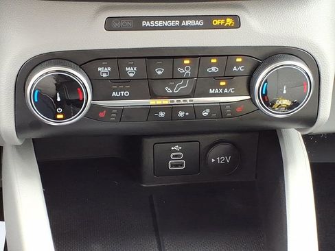 Used 2024 Ford Escape Active AWD/4WD image 16